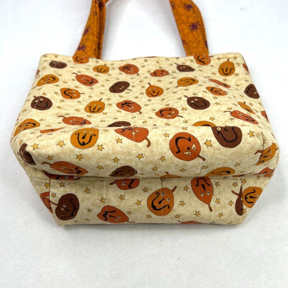 Handmade Pumpkin Fabric Purse - Picture 7 of 7
